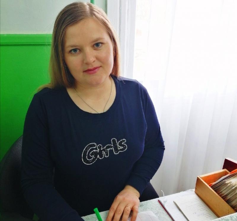Заведующая камчугской поселковой библиотекой Наталья Кузьминская с оптимизмом смотрит в будущее.