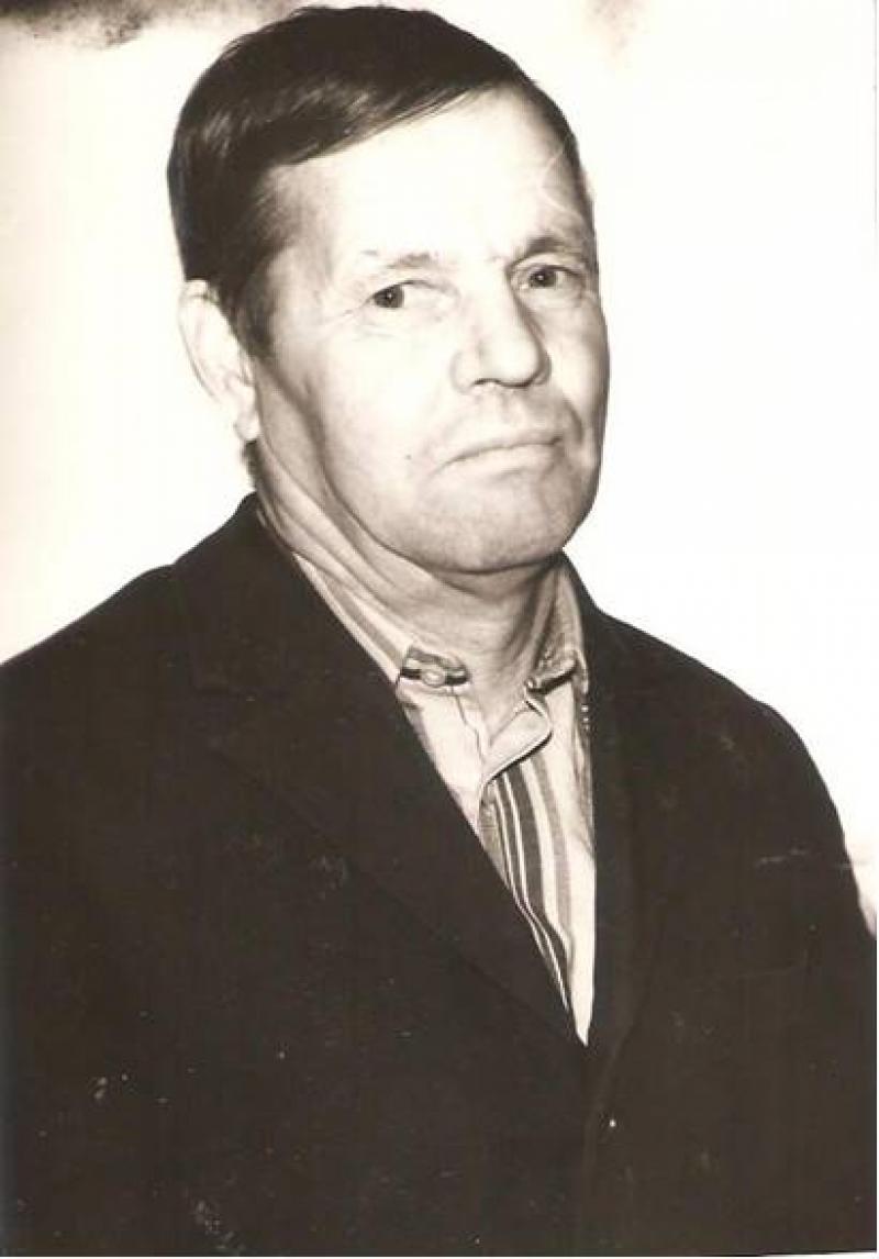 Николай Момотов