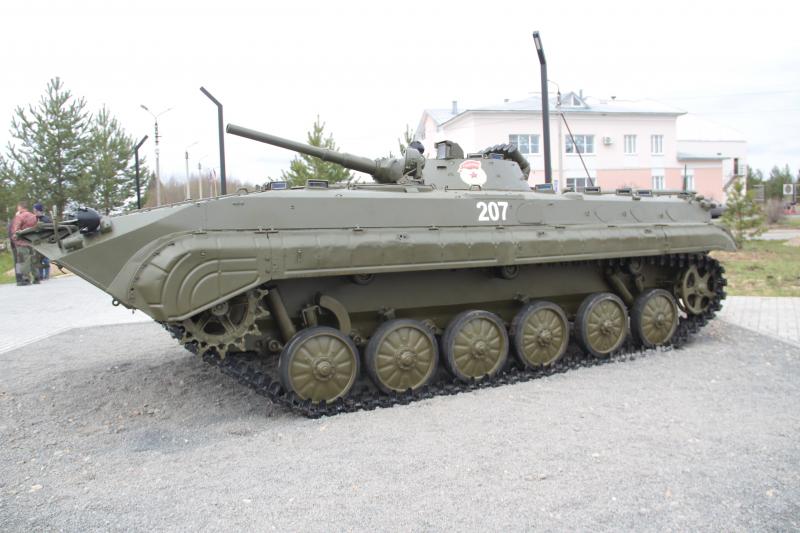 В сквере Воинской славы, расположенном между автостанцией и Центром развития культуры «Тотьма», установлен ещё один образец военной техники.