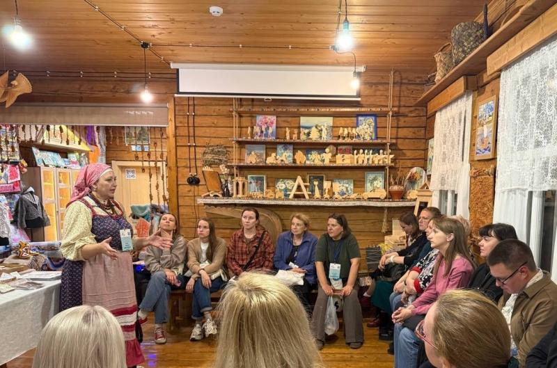 Школа музейного развития «За границами столиц», которая прошла во второй половине сентября в нашем городе, собрала 107 человек из 34 регионов страны, среди которых были сотрудники малых, представители столичных и региональных учреждений культуры. 