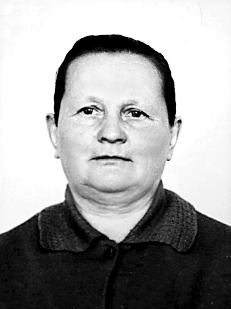 Эхом далеких лет доносится история Анны ПАХОЛКОВОЙ (в девичестве Седуновой) – женщины, чья судьба словно отражает трагическую и героическую историю нашей страны в годы лихолетья.