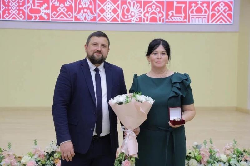 ​​​​​​​Наталья ХАРАБАРДИНА удостоена высокой оценки за профессиональное мастерство.