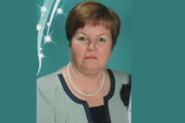 45 лет сеет разумное, доброе, вечное педагог Верхнетолшменской школы Елена Скорюкова.