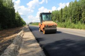 По нацпроекту "Безопасные качественные дороги" выполняется ремонт участка региональной трассы Тотьма - Никольск.