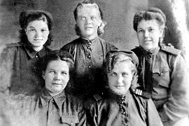 Весной 1942 года на фронт добровольно отправились 65 тотьмичек.